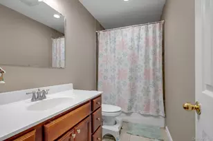 146 Melville Rd, Farmingdale, NY 11735 - Photo 15