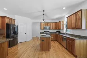 83 St Andrews Ln, Hopewell Junction, NY 12533 - Photo 5