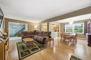 12 Wilmont Turn, Coram, NY 11727 - Photo 5