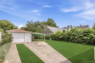 17 Duryea Pl, Lynbrook, NY 11563 - Photo 19