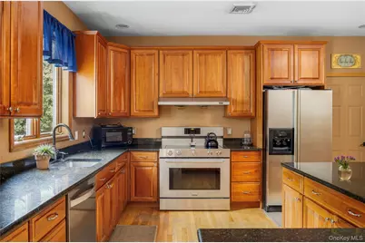 145 Baldwin Place, Cutchogue, NY 11935 - Photo 5