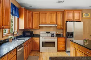 145 Baldwin Pl, Cutchogue, NY 11935 - Photo 5