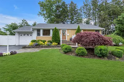9 Carrol Place, Greenlawn, NY 11740 - Photo 1