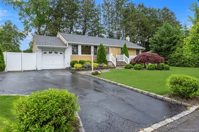 9 Carrol Place, Greenlawn, NY 11740 - Photo 17