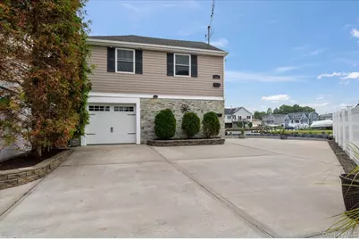 631 Lincoln Street, Baldwin, NY 11510 - Photo 15