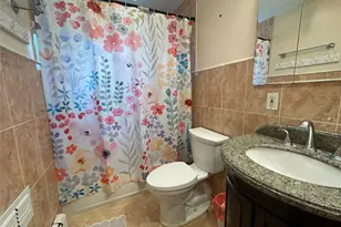 36 34th St, Copiague, NY 11726 - Photo 17