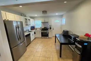 36 34th St, Copiague, NY 11726 - Photo 7