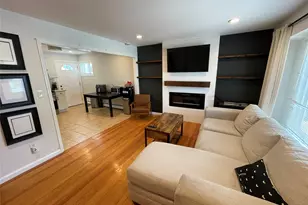 36 34th St, Copiague, NY 11726 - Photo 5