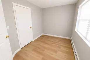 22 Fife Dr, Coram, NY 11727 - Photo 9