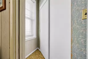 42-01 Newtown Rd, Astoria, NY 11103 - Photo 17
