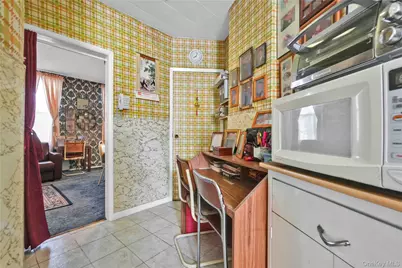 4201 Newtown Road, Astoria, NY 11103 - Photo 11