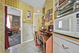 42-01 Newtown Rd, Astoria, NY 11103 - Photo 11