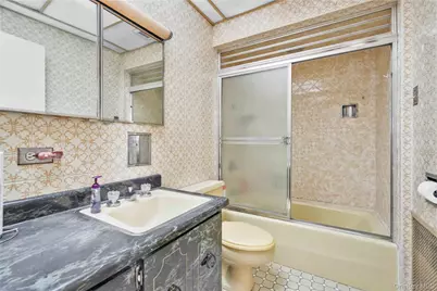 4201 Newtown Road, Astoria, NY 11103 - Photo 13