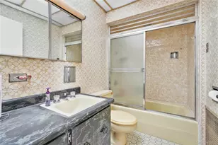 42-01 Newtown Rd, Astoria, NY 11103 - Photo 13