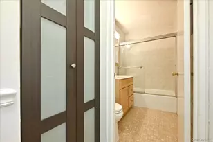 101 Lincoln Ave, Mineola, NY 11501 - Photo 13