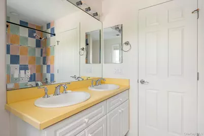 26 Legends Circle, Melville, NY 11747 - Photo 27