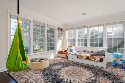 26 Legends Circle, Melville, NY 11747 - Photo 7