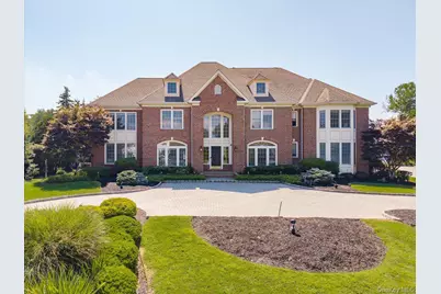 26 Legends Circle, Melville, NY 11747 - Photo 1