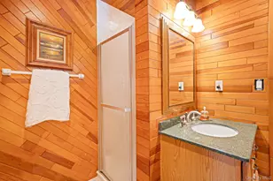 15 Edwin Ave, Patchogue, NY 11772 - Photo 19