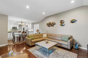 34 Admiral Rd, Massapequa, NY 11758 - Photo 17