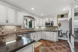 34 Admiral Rd, Massapequa, NY 11758 - Photo 11