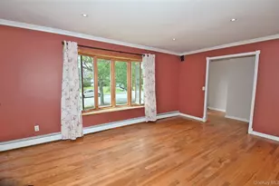 27 Naples Ave, Central Islip, NY 11722 - Photo 3