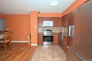 27 Naples Ave, Central Islip, NY 11722 - Photo 7