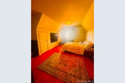 9404 157th Avenue, Howard Beach, NY 11414 - Photo 13