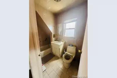 9404 157th Avenue, Howard Beach, NY 11414 - Photo 15