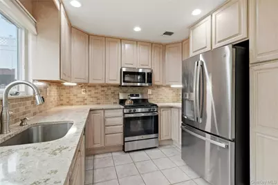 156-34 88th Street, Howard Beach, NY 11414 - Photo 9