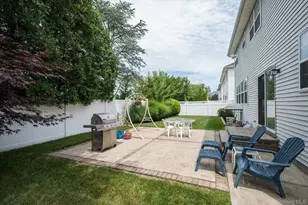 23 Honeysuckle Ct, Melville, NY 11747 - Photo 29
