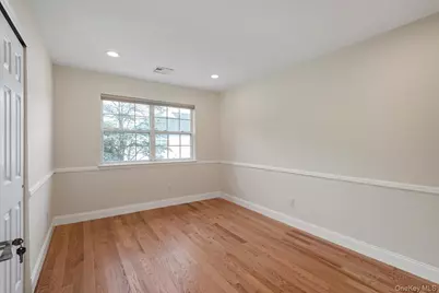 23 Honeysuckle Court, Melville, NY 11747 - Photo 19