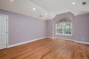 23 Honeysuckle Ct, Melville, NY 11747 - Photo 21