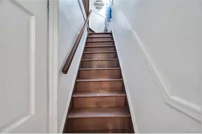 10530 Van Wyck Expressway, Richmond Hill, NY 11419 - Photo 19