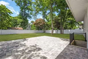 145 Lenore Ln, Centereach, NY 11720 - Photo 27