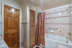 1 Hale Pl, Roosevelt, NY 11575 - Photo 21