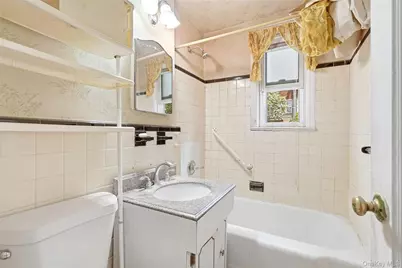 4118 Murdock Avenue, Bronx, NY 10466 - Photo 21