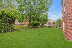 1201 Neill Ave, Bronx, NY 10461 - Photo 19