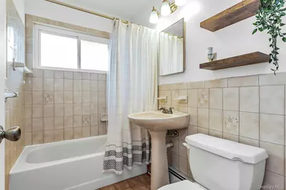 9 Deep Lane, Wantagh, NY 11793 - Photo 19