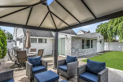 9 Deep Lane, Wantagh, NY 11793 - Photo 27