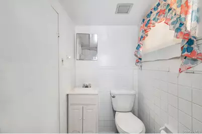 9419 96th Street, Ozone Park, NY 11416 - Photo 21