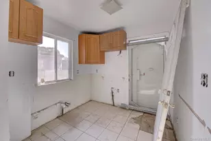 142-16 116th Ave, Jamaica, NY 11436 - Photo 5
