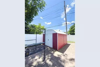 2 Irvington Street, Valley Stream, NY 11581 - Photo 25