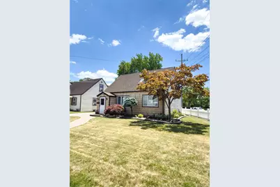 2 Irvington Street, Valley Stream, NY 11581 - Photo 3