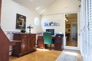 2 Irvington St, Valley Stream, NY 11581 - Photo 9
