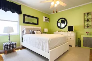 2 Irvington St, Valley Stream, NY 11581 - Photo 17