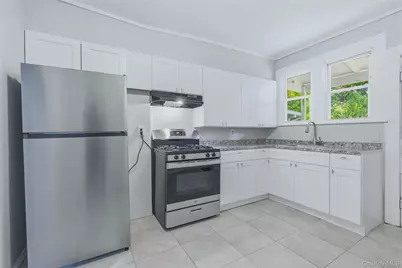 70 Vandeusen Street, Kingston, NY 12401 - Photo 9