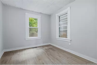 70 Vandeusen Street, Kingston, NY 12401 - Photo 3