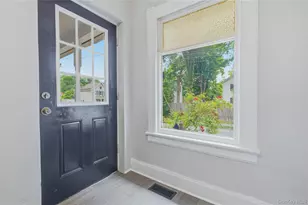 70 Van Deusen St, Kingston, NY 12401 - Photo 5