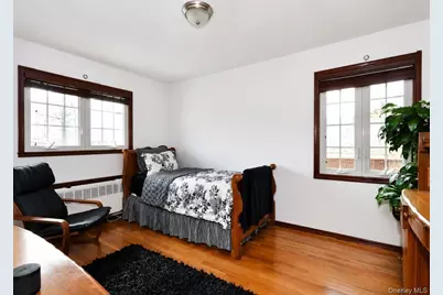 360 Terrace Avenue, Garden City, NY 11530 - Photo 7